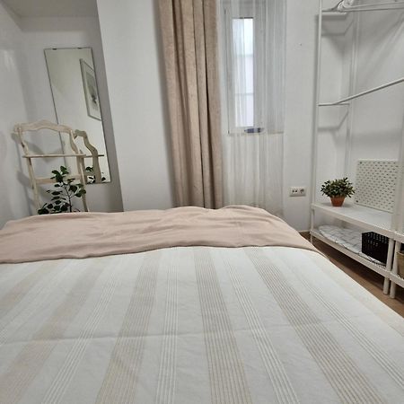 Hostfy Centro San Roman Seville Ngoại thất bức ảnh